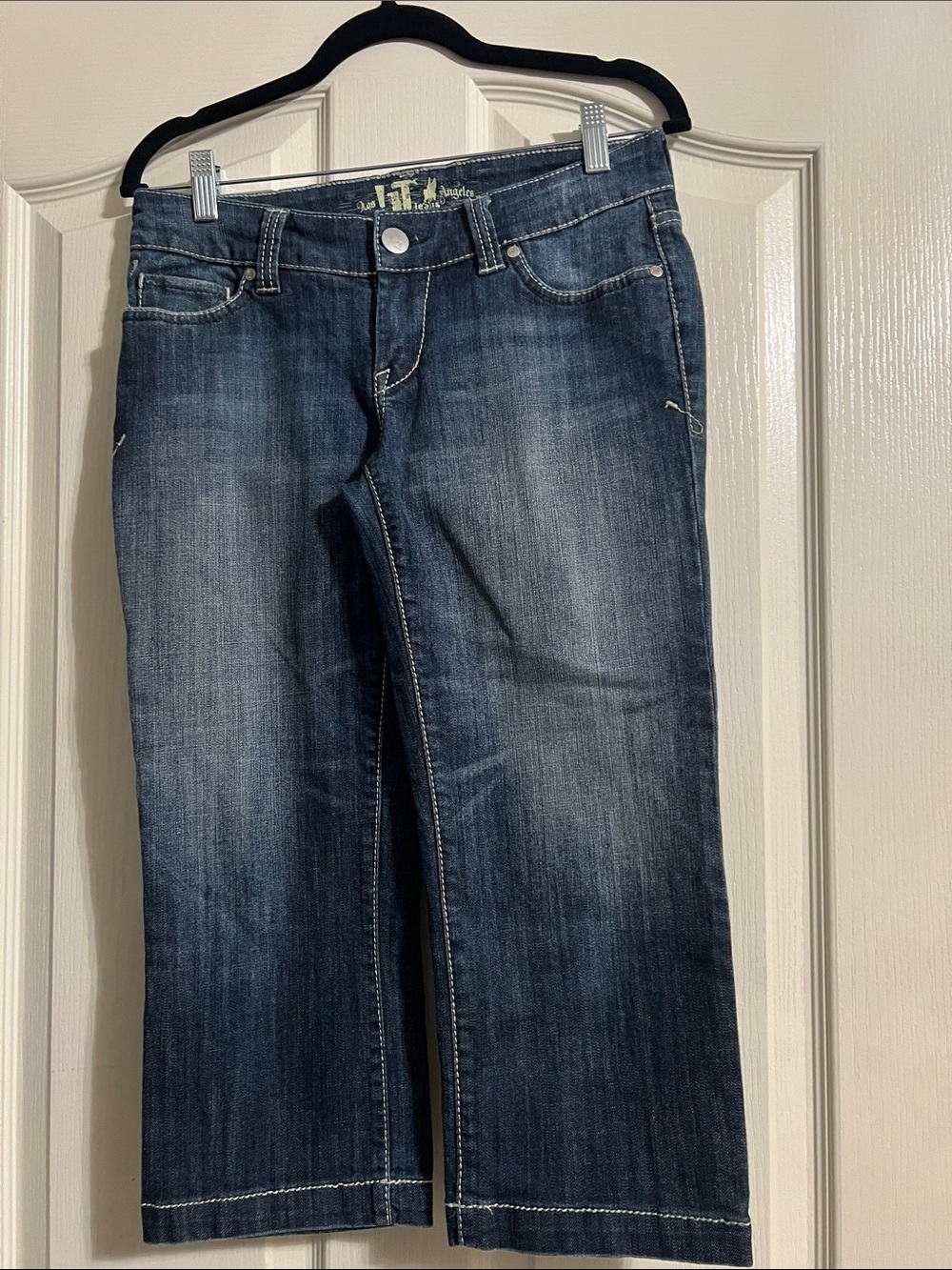 It Jeans Los Angeles Dark Wash Denim Jeans - Classic Capri Style